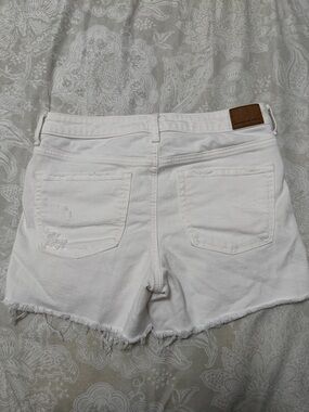 American Eagle Outfitters White Frayed-Hem Denim Shorts